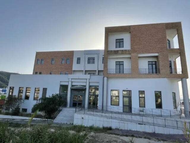 dikastiko igoumenitsa