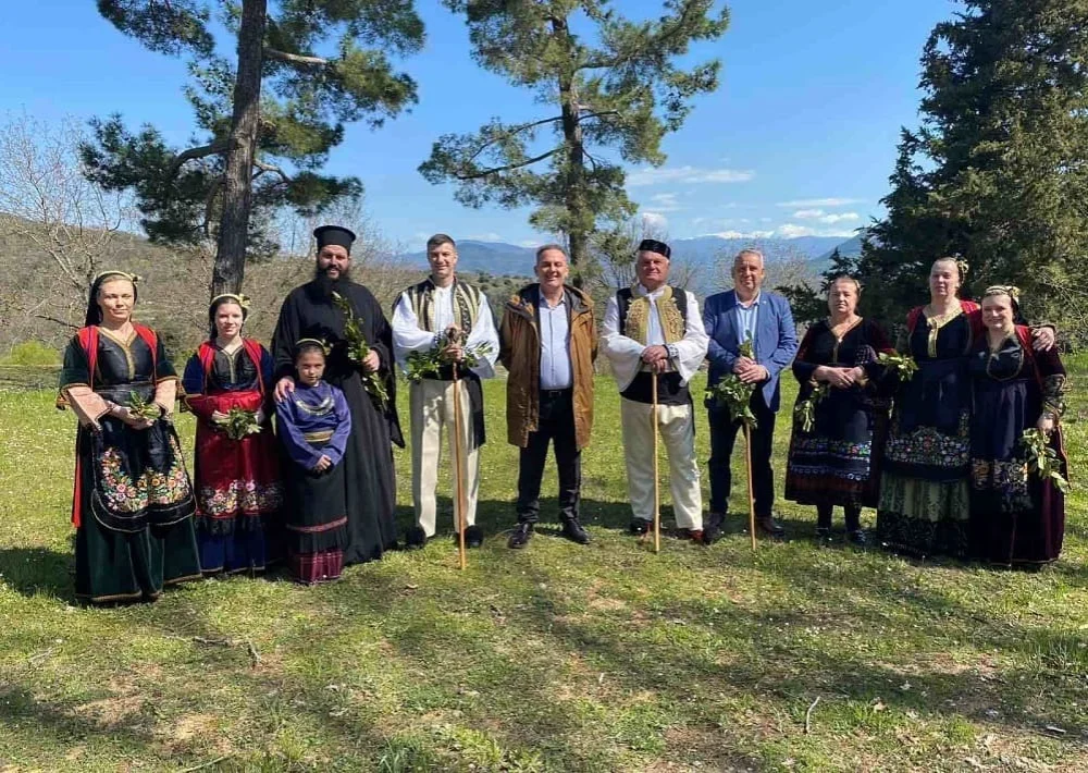 Αναβίωσαν τα «Λαζαρούδια»… 1 lazaros driskos