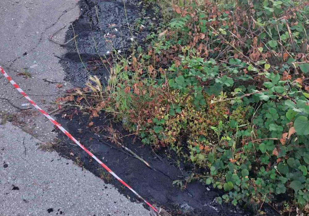 Επικίνδυνα τα απόβλητα από το παλιό εργοστάσιο – Εντολή άμεσων μέτρων από την Αποκεντρωμένη Διοίκηση 1 ladia pissa