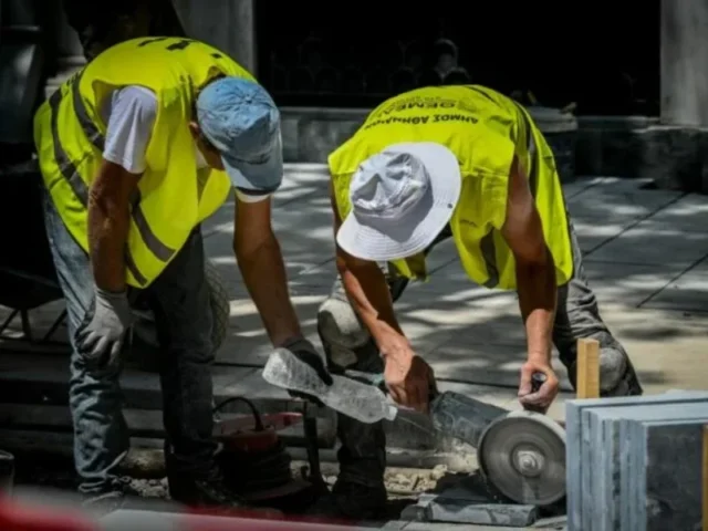 ergazomenoi kausonas