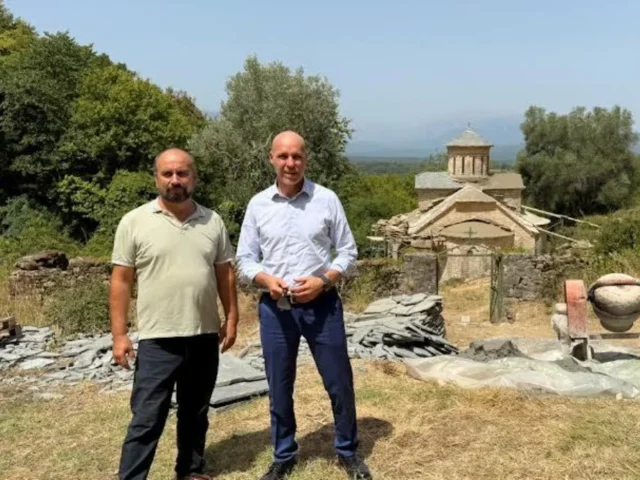 ergasies aggelomaxon