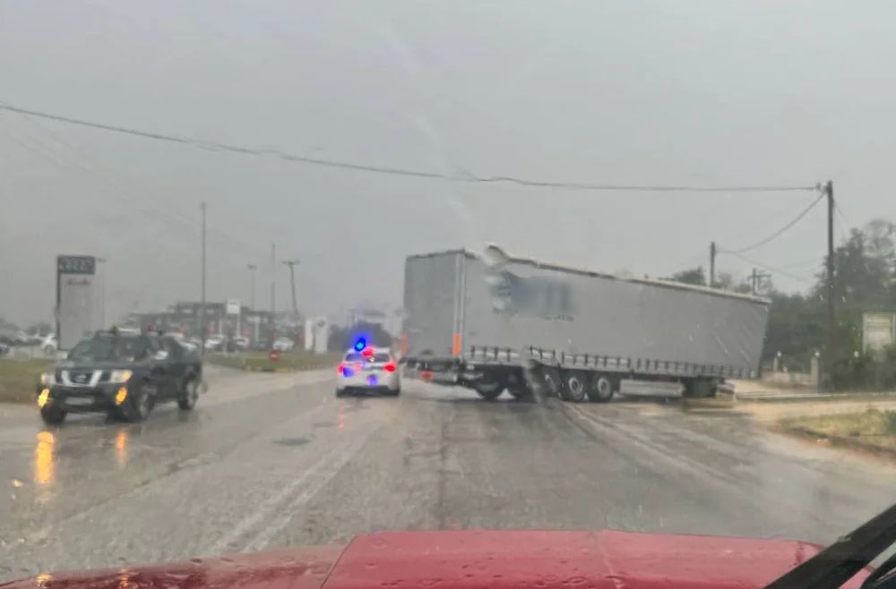 ntalika eo artas censored