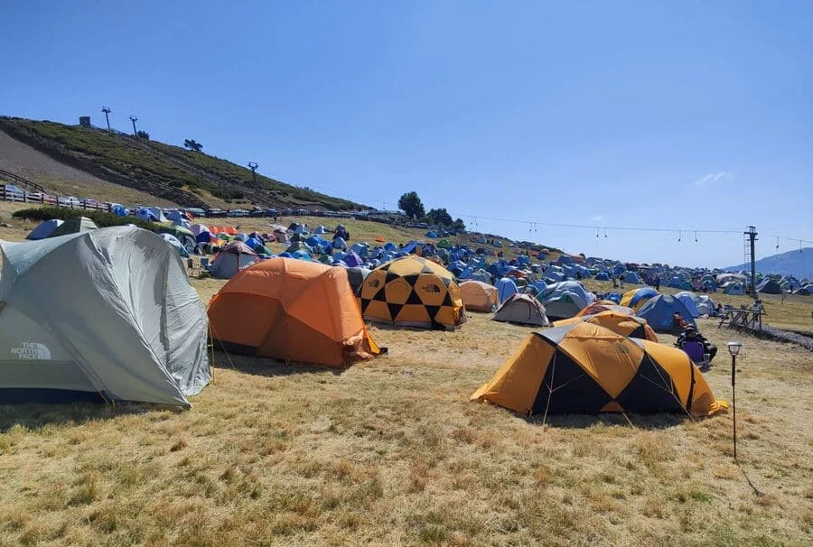 Ανήλιο και Μέτσοβο βουλιάζουν από επισκέπτες… Χιλιάδες για το φεστιβάλ 1 amilio festival