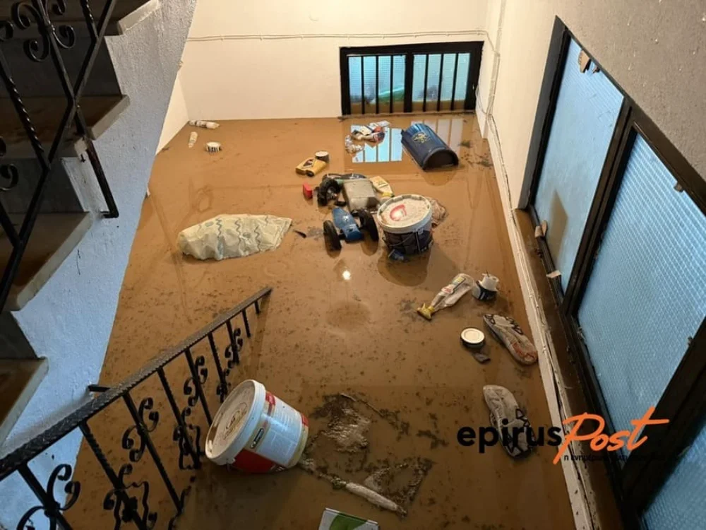 Η καταιγίδα «χτύπησε» Πρέβεζα και Φιλιππιάδα – Πλημμύρες, κοπές δέντρων και επεμβάσεις της Πυροσβεστικής 3 plimmires filippiada