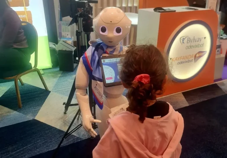 robot sxoleio