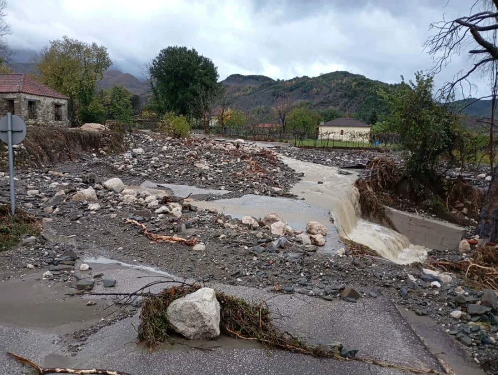 Σγάρα Τζουμέρκων.. Η φύση «χτύπησε» ανελέητα- Εικόνες καταστροφής 2 sgara