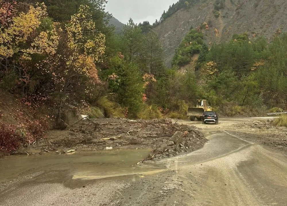 Ήπειρος… Καταστροφές παντού.. Η αποκατάσταση εξελίσσεται δύσκολα.. 1 zimies