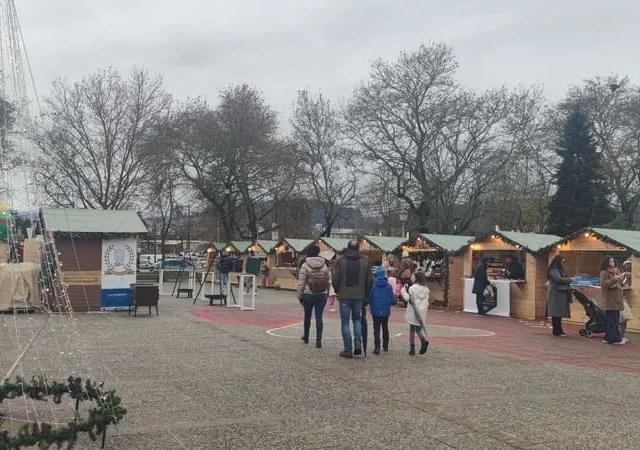 xristougenniatiki agora