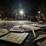 paralimnios spitakia