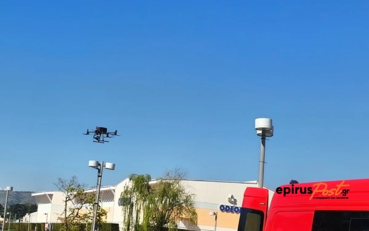 Σαρώνουν τη λίμνη με υπερσύγχρονο drone και βάρκα για την 75χρονη 1 drones