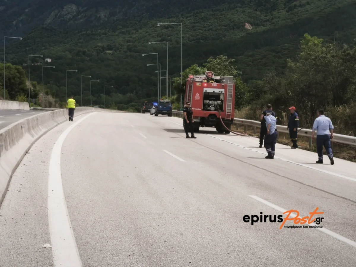 Υπό έλεγχο η φωτιά στην Εγνατία- Τρεις εστίες δίπλα στον δρόμο ΦΩΤΟ-ΒΙΝΤΕΟ 1 egnatia fotia