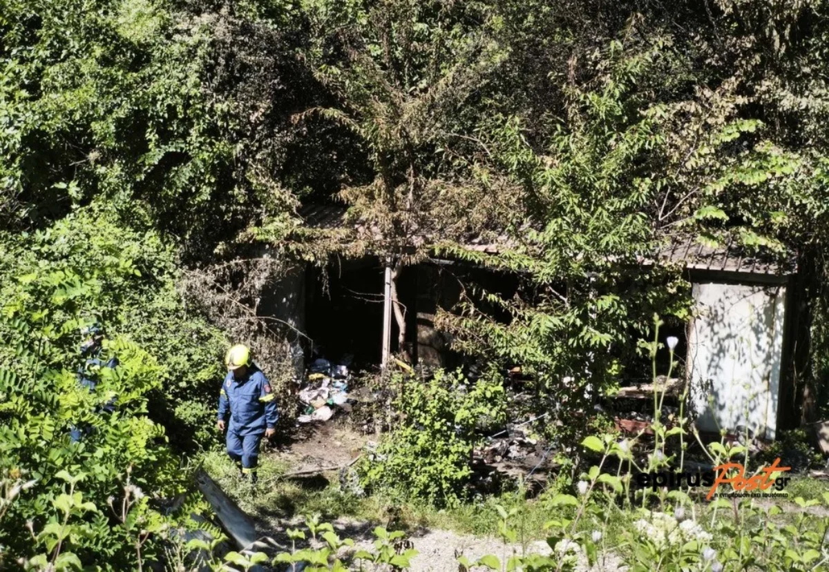 Σε εξέλιξη οι έρευνες για τη φονική πυρκαγιά στην Κόνιτσα- 30 χρόνια σε κοντέινερ ΦΩΤΟ-ΒΙΝΤΕΟ 3 konteiner konitsa