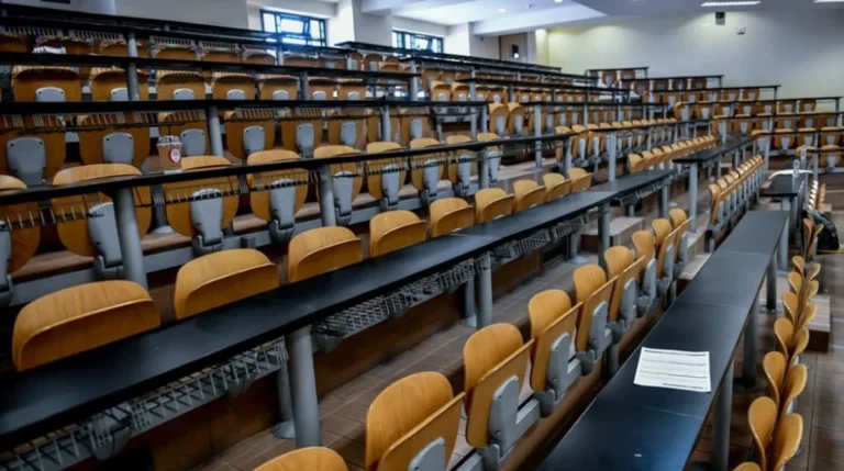 amfitheatro panepistimio