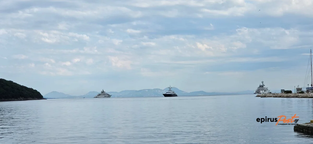 Σύβοτα: Κατέπλευσαν τα mega yachts του Σεΐχη Μανσούρ 1 plota palatia sivota