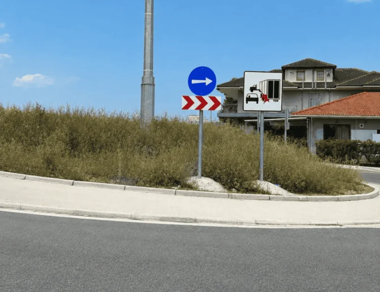 komvos katsika
