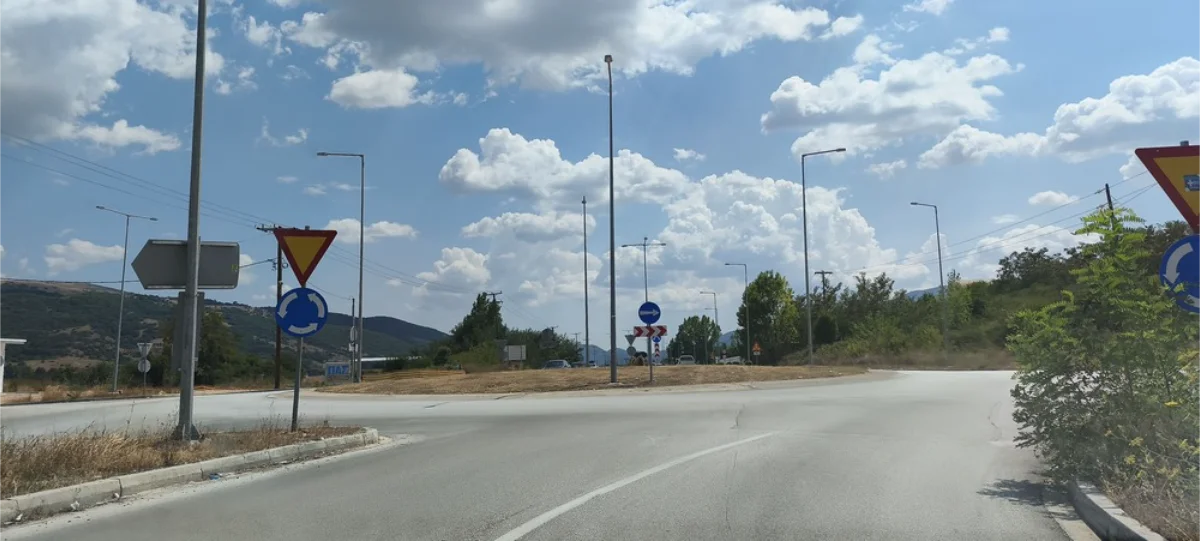 Οκτώ χιλιόμετρα, πέντε κόμβοι και ένας ακόμη στα σκαριά… 3 komvos