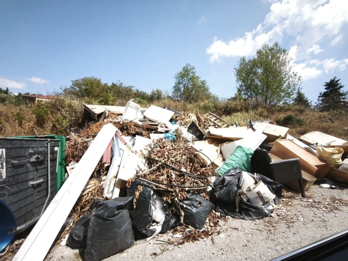 «Μια βόμβα που περιμένει να εκραγεί»- Οργή στα Καρδαμίτσια 2 ogkodi kardamitsia