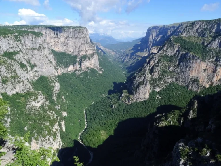 vikos xaradra