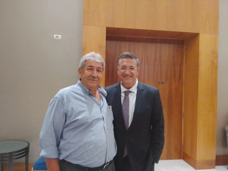 soukouvelos tzitzikostas