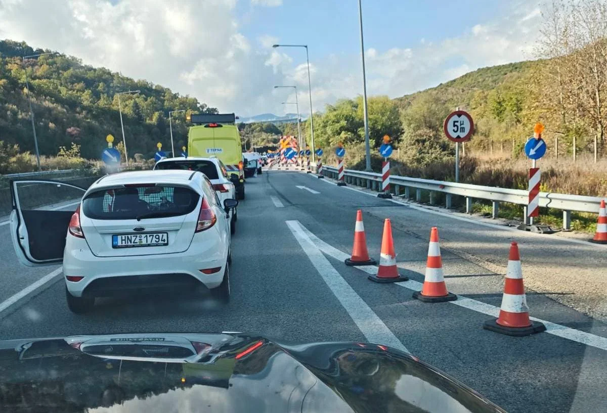 Έκλεισε η Εγνατία Οδός λόγω διαρροής πετρελαίου – Ακινητοποιημένα οχήματα και ουρές χιλιομέτρων 1 egnatia oures