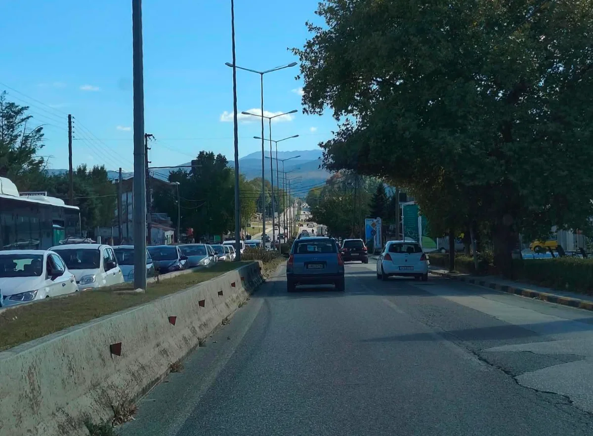 Ιωάννινα: Κυκλοφοριακό κομφούζιο από τον κόμβο Βελισσαρίου έως την Κενάν Μεσαρέ 1 oures trma dodonis