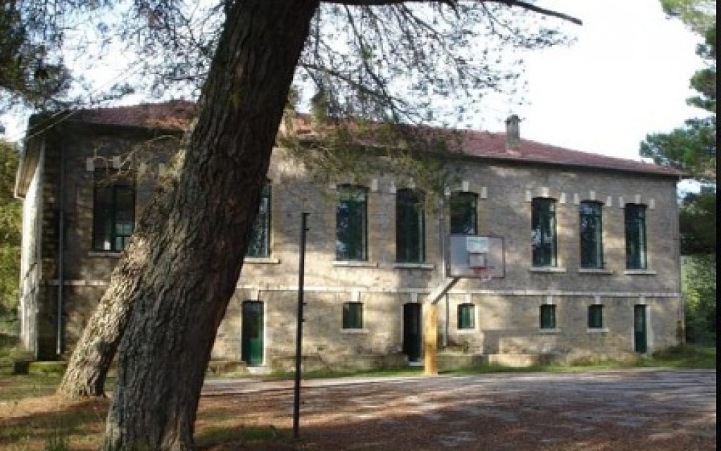 KOYRENTA SXOLEIO