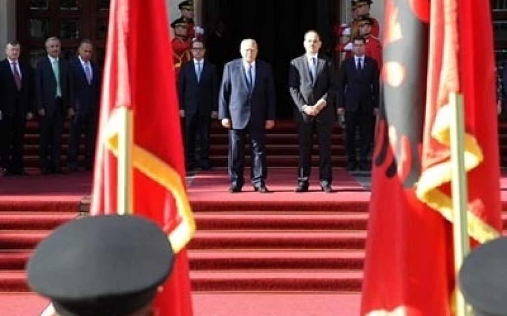 PAPOYLIAS ALBANIA