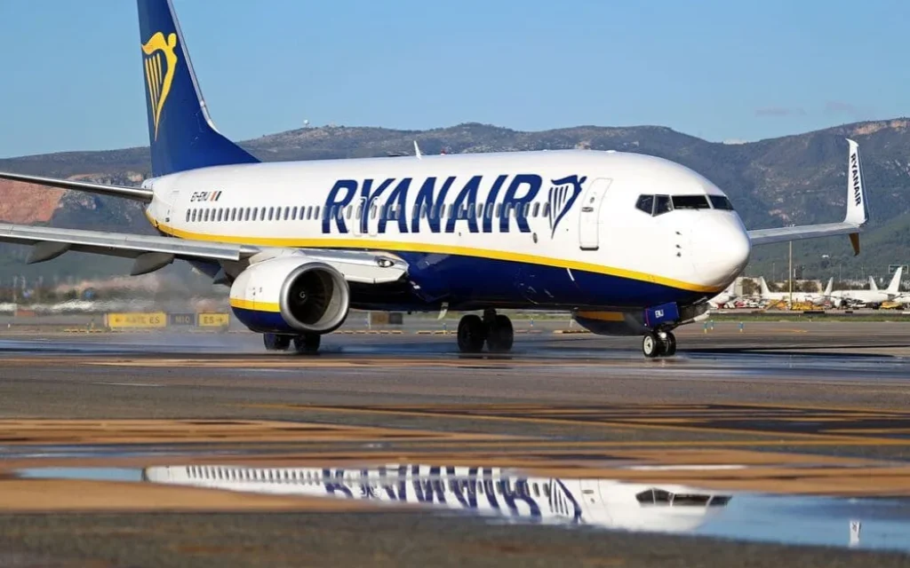Ryanair (3)