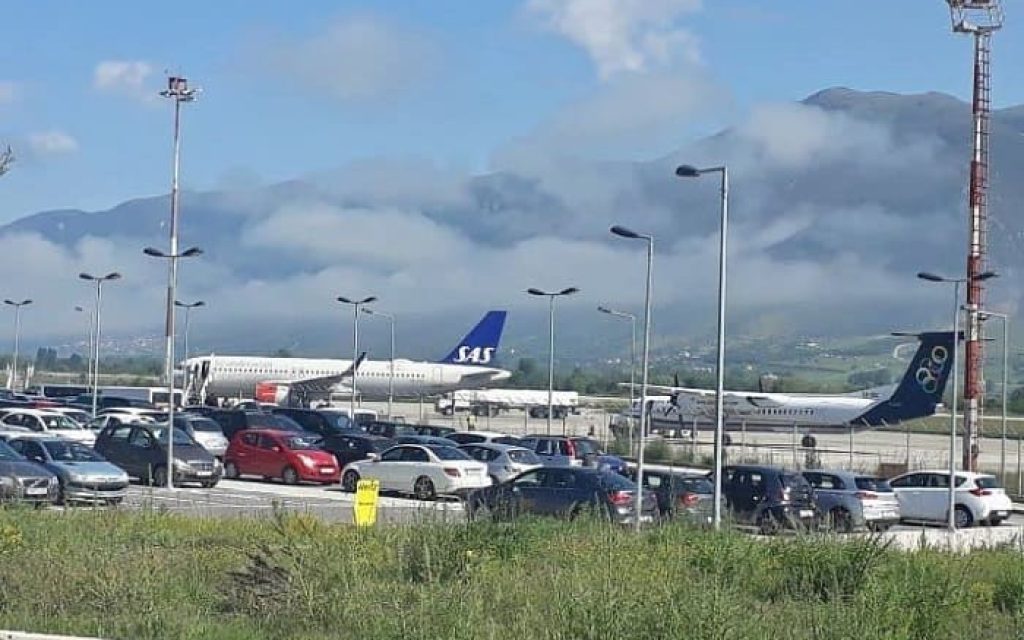 aerodromio ptiseis maios1