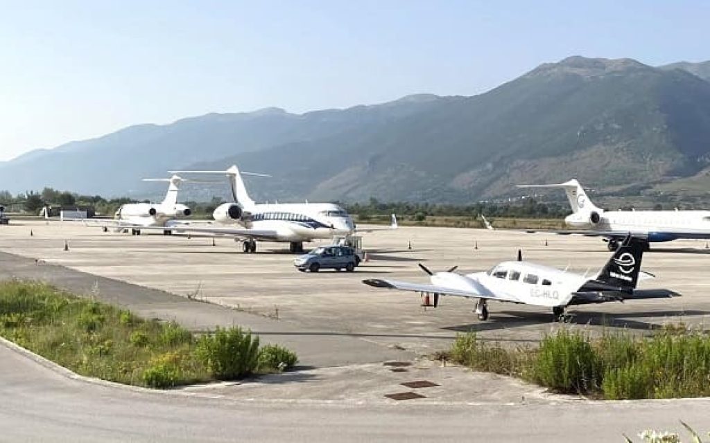 aeroplana