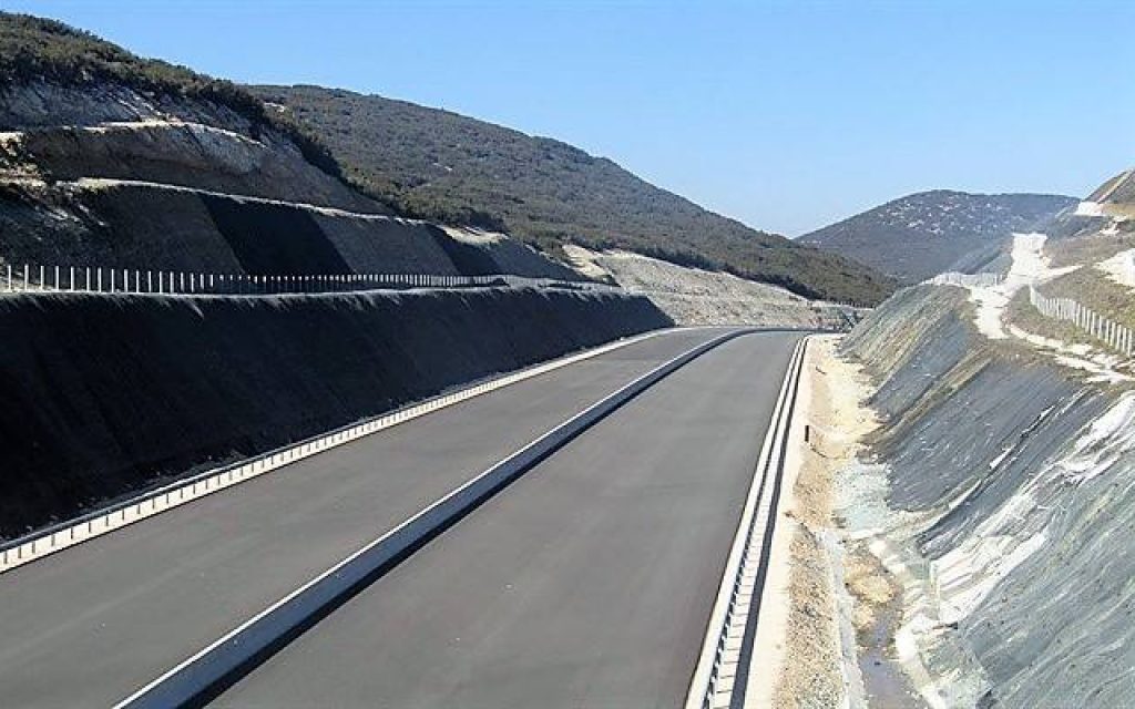 aionia perdika2