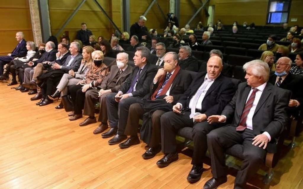 apofoitoi dimarxoi