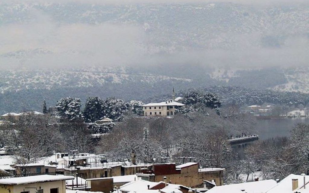 apoli xioni1