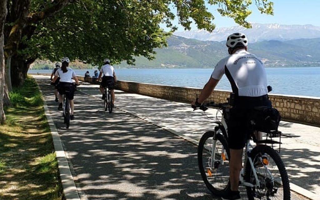 astinomikoi podilata