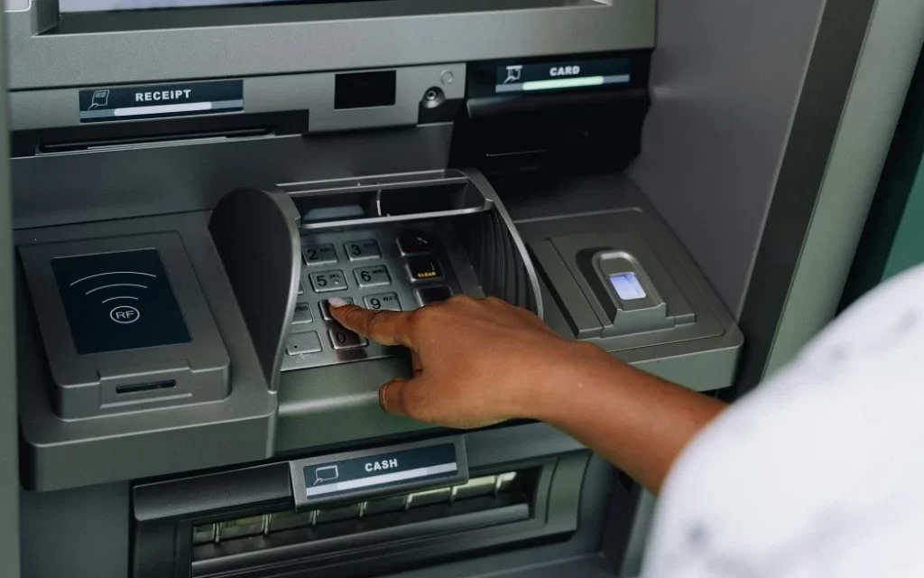atm ()