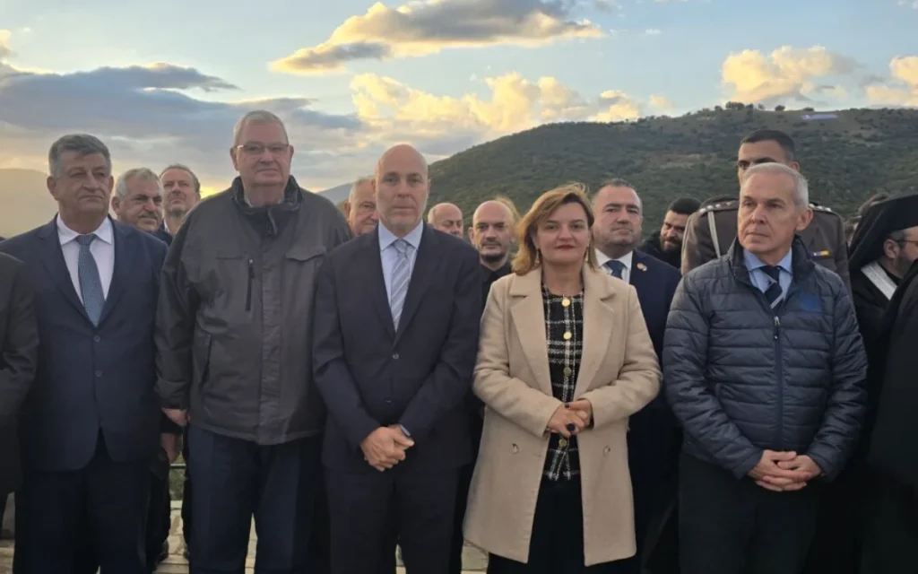 davakis apokentromeni