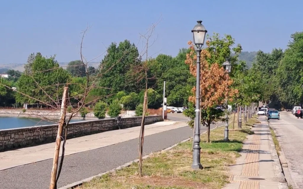dentro kserameno