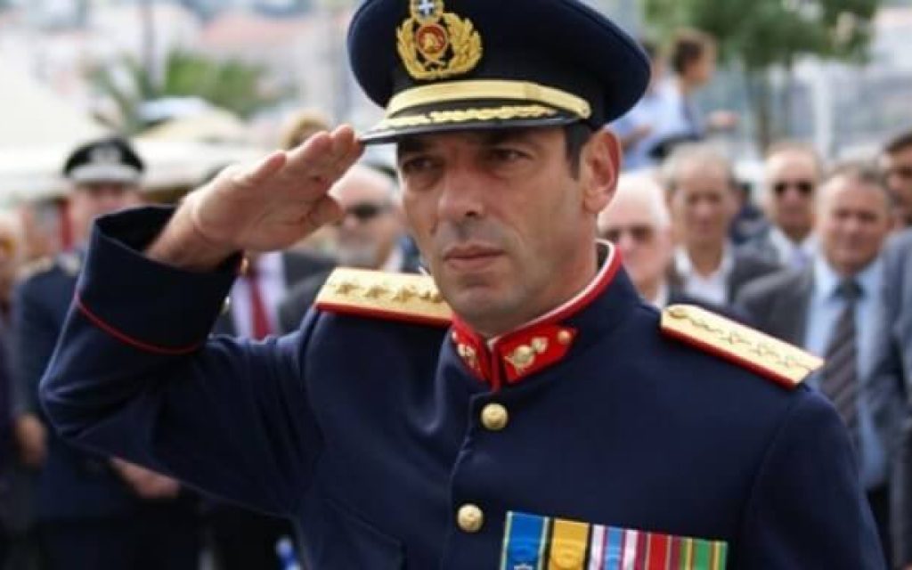 dioikitis politikis prostasias