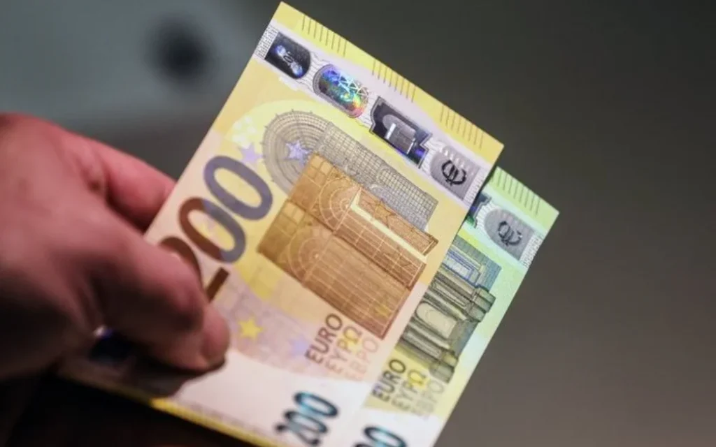 euro diakosia