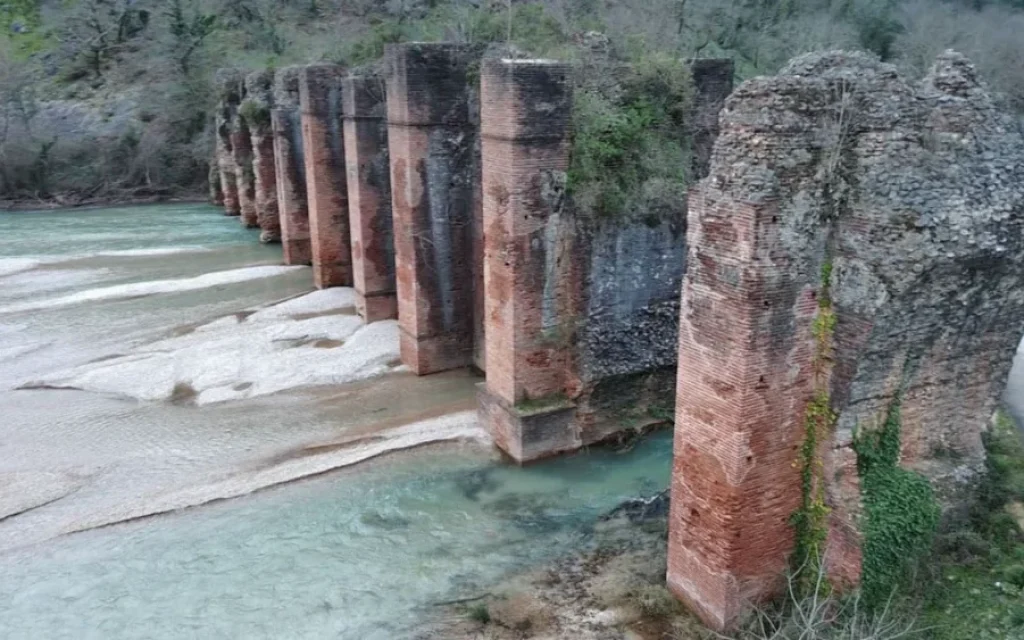 idragogeio agios georgios