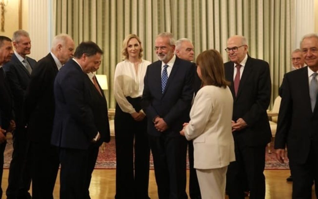 ipiresiaki kivernisi