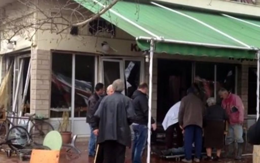 kafeneio Loutrou