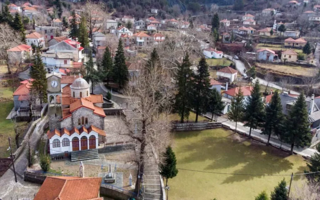 kentrika tzoumerka ()