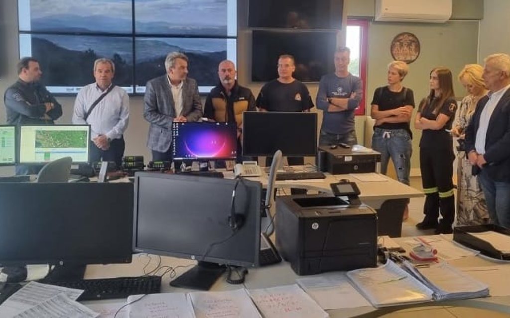 kolokas pirosvestiki