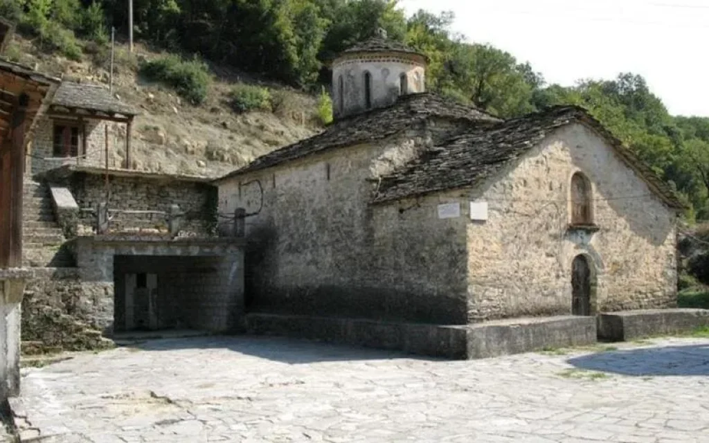 moni dixouniou zon