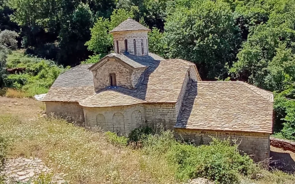 moni gelomaxon