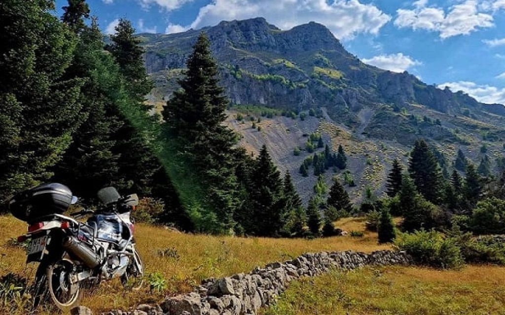 moto tzoumerka