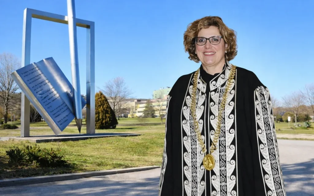 mpatistatou panepistimio