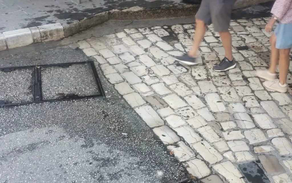 nera pili kastrou