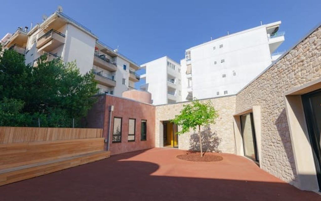 nipiagogeio egkainia1